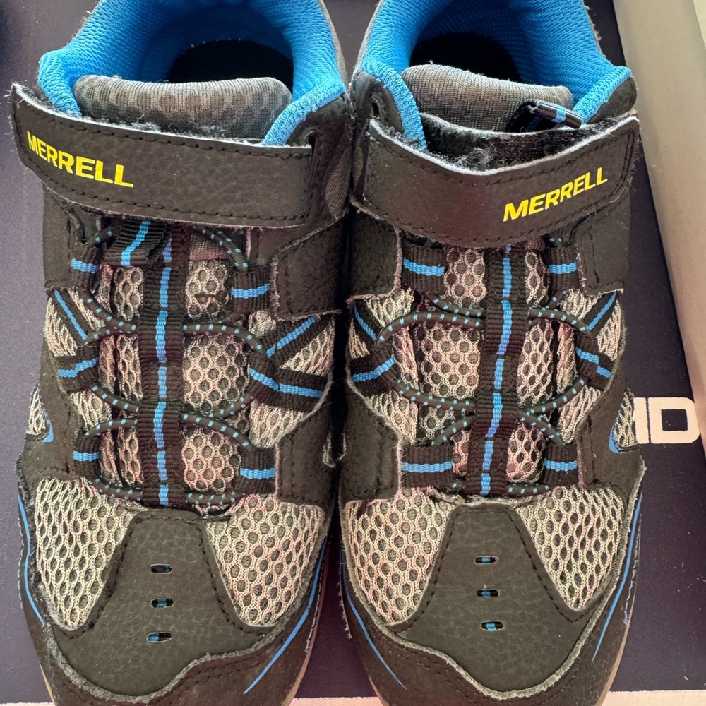 Merrell Black and Blue Sneakers with Geometric Patterns and Velcro Strap